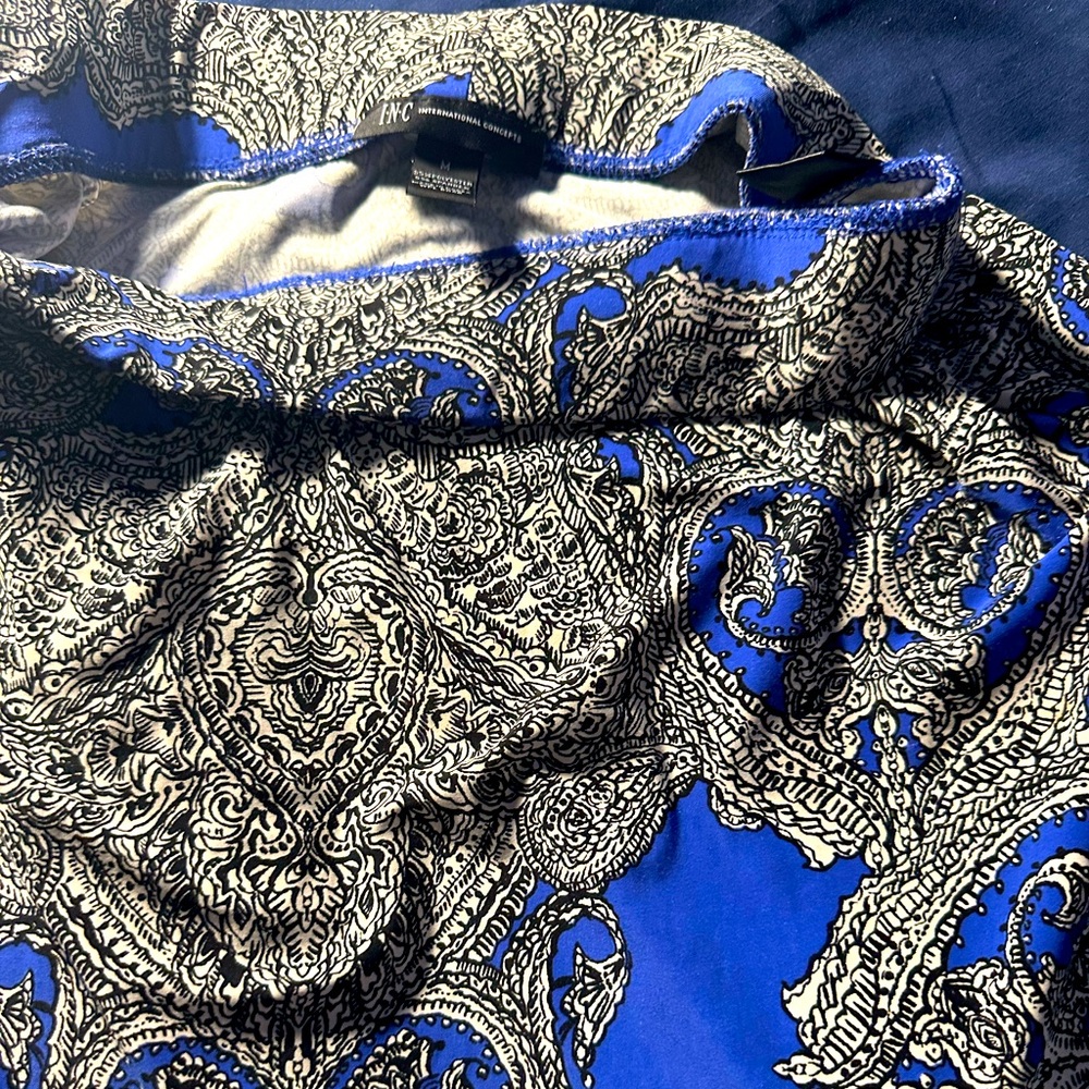 Silky blue skirt with pretty patterns